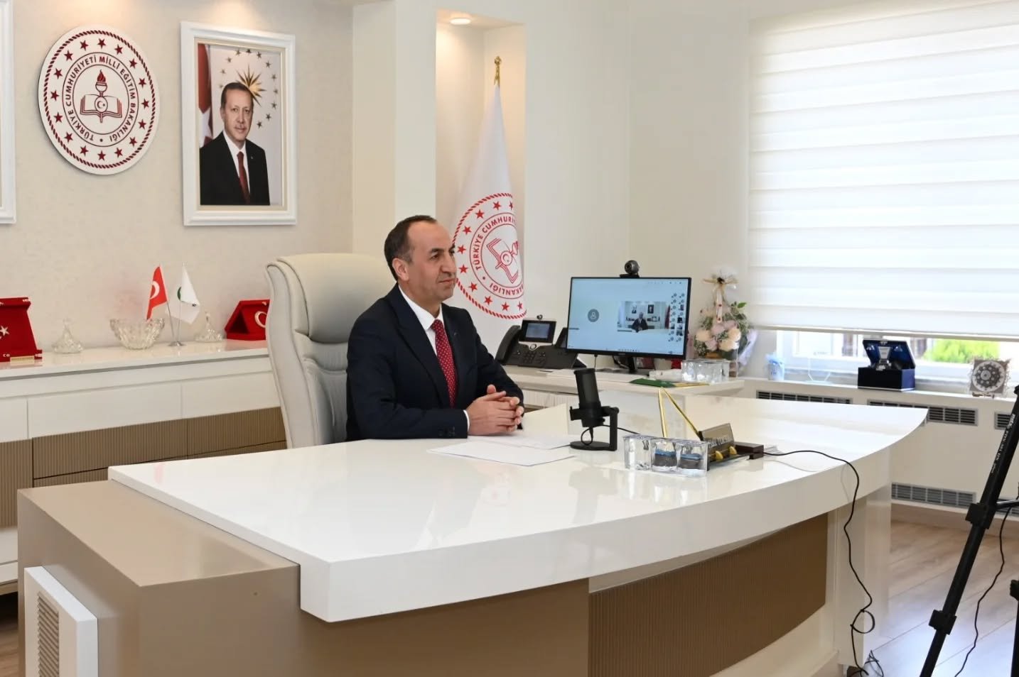 670402762 18159060847431364 3325320080177282531 N