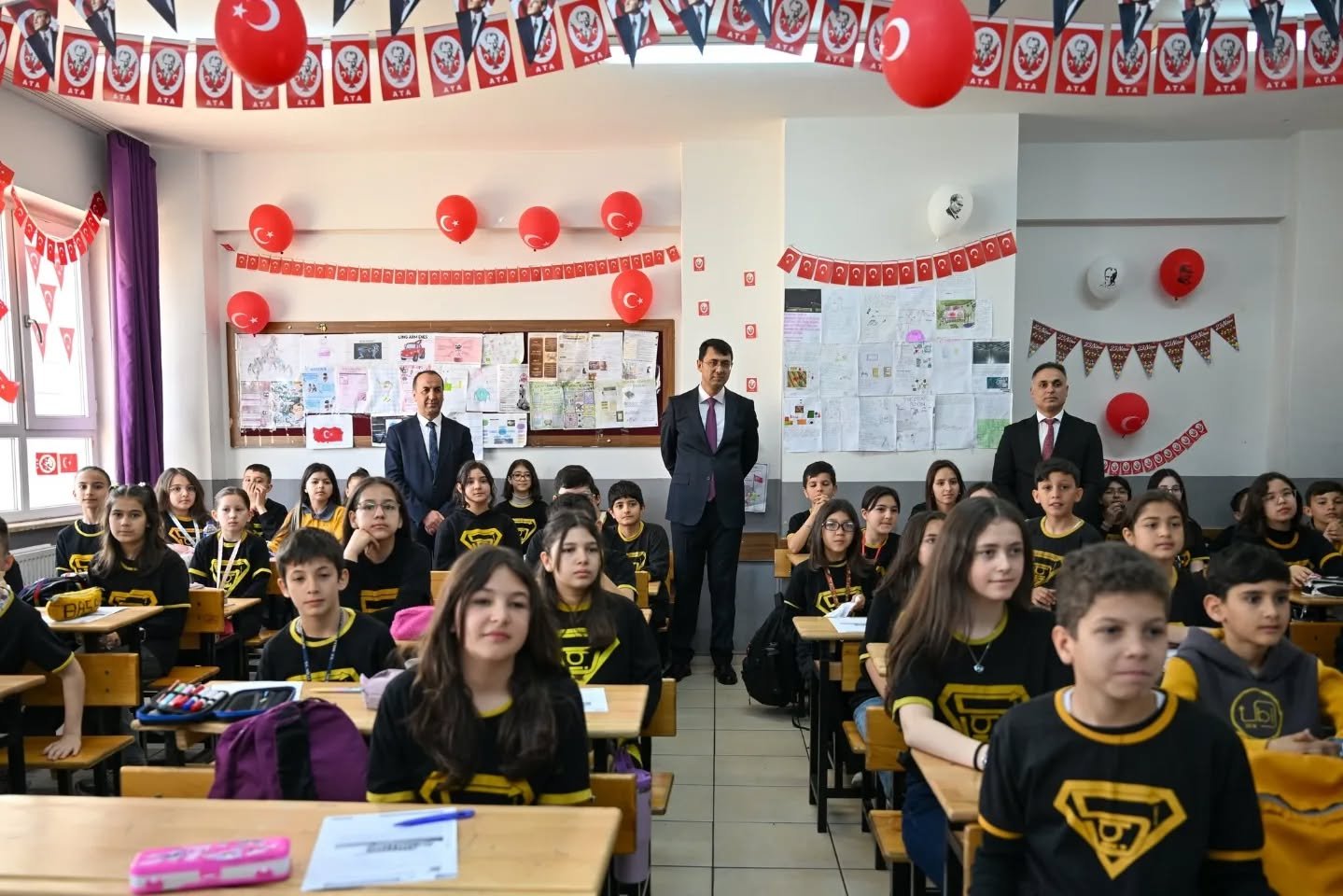 670901612 18159680368431364 2495682443573139063 N