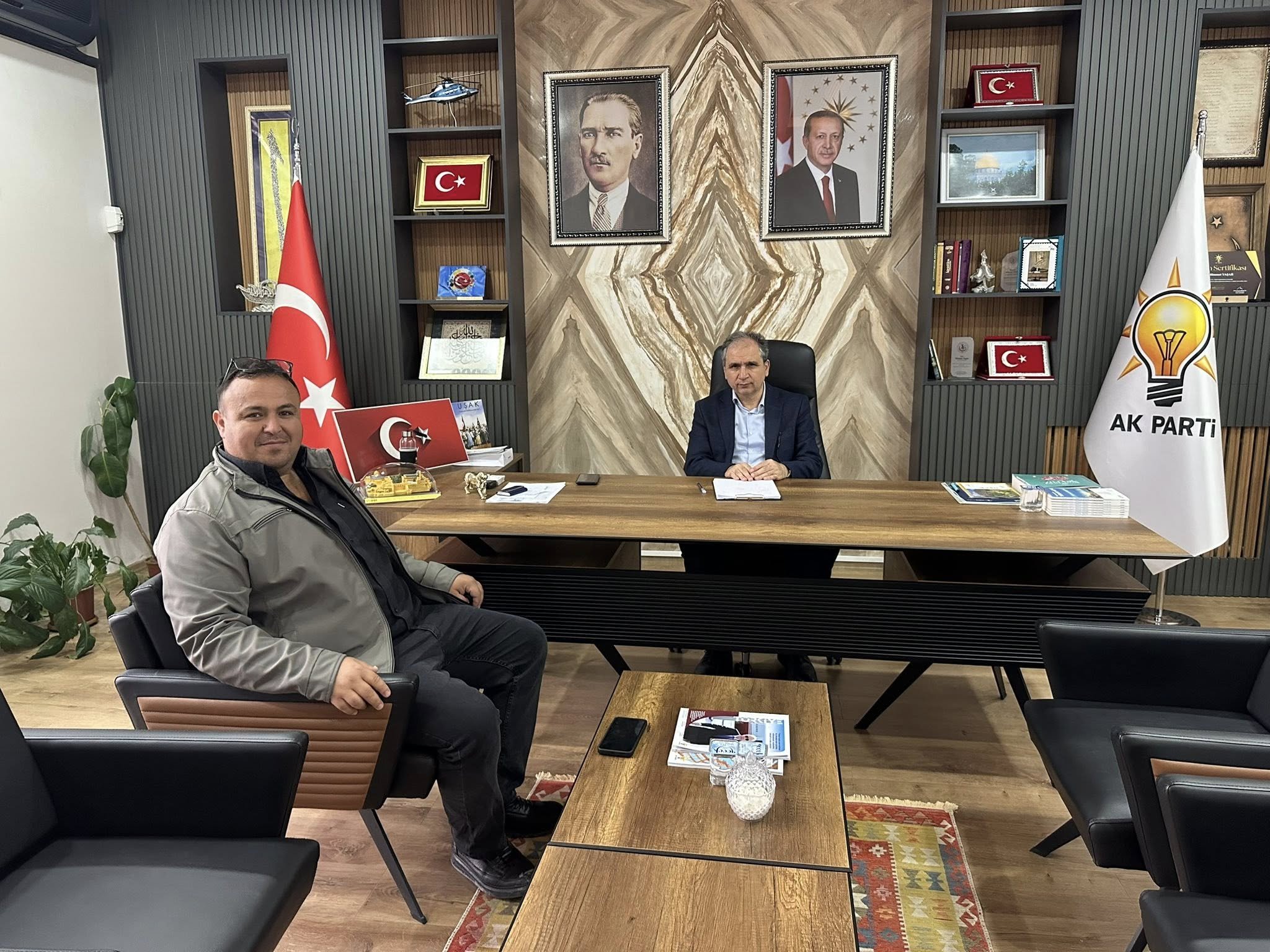 671651868 26603359389331967 994399353883068079 N