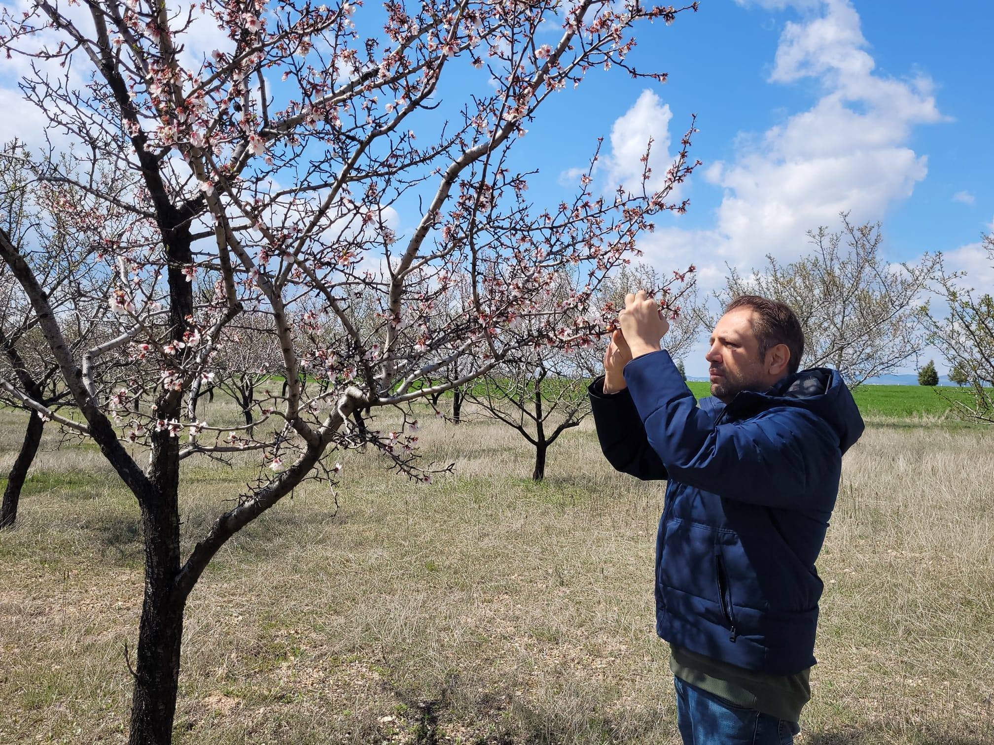 671743744 122203381496544242 7710609855882520055 N