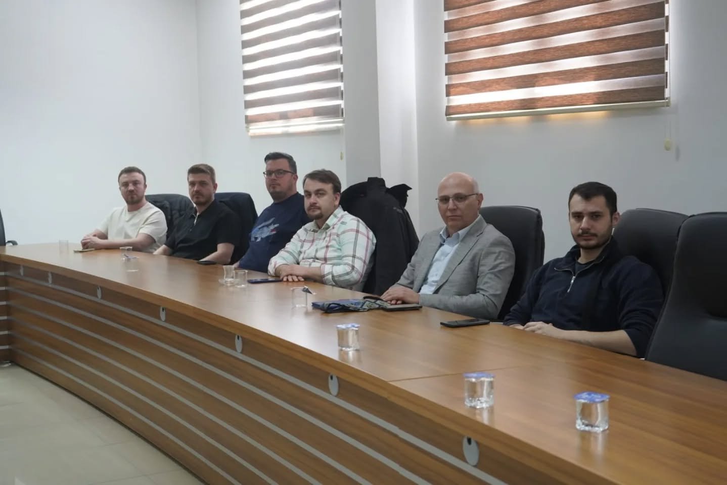 672473651 18312433723287272 8060231582174532947 N