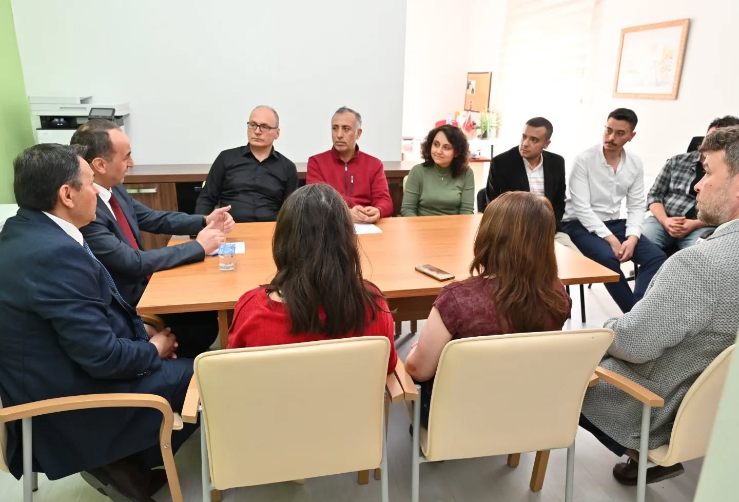 674430304 18159173998431364 7196102624153231959 N