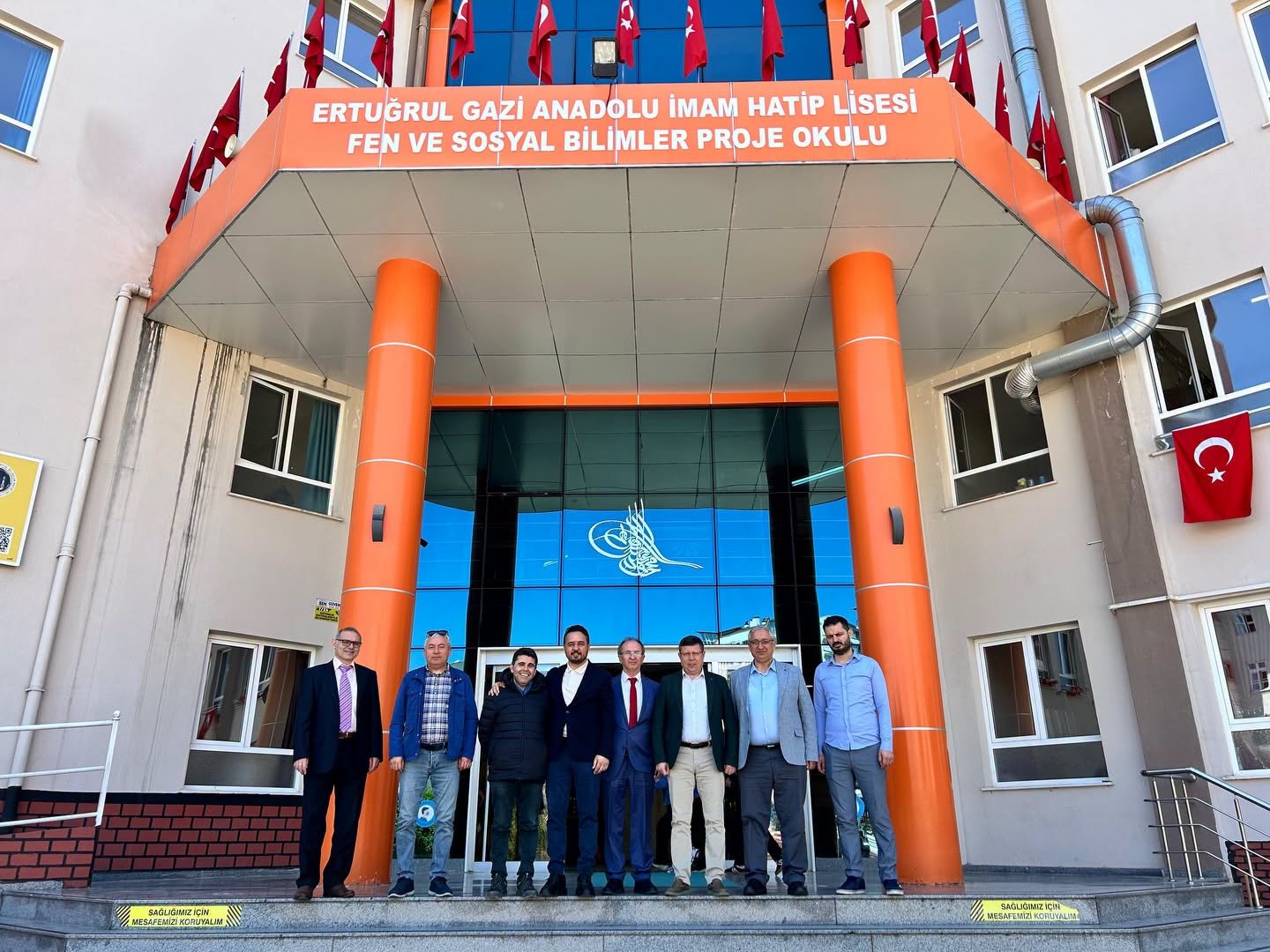 677777589 923434630693430 7442491072299567673 N