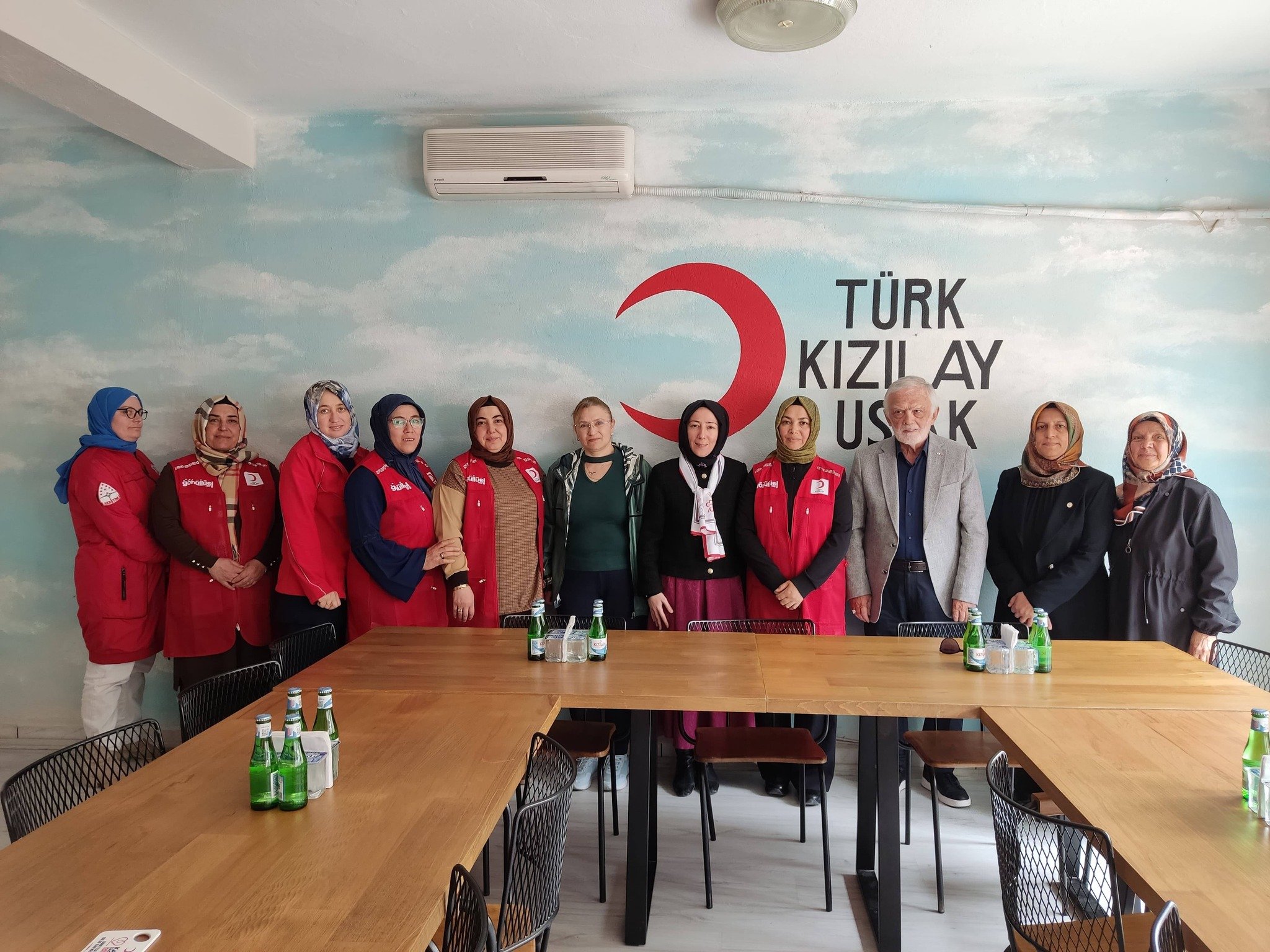 677923985 981106144443185 2627281449048214029 N