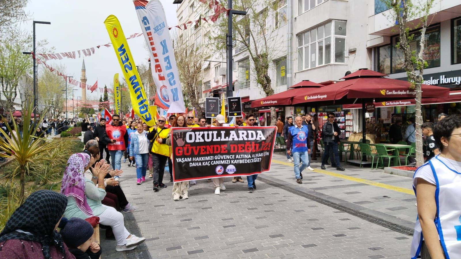 7242B16D 5E71 4Fe1 868A A8005392841B