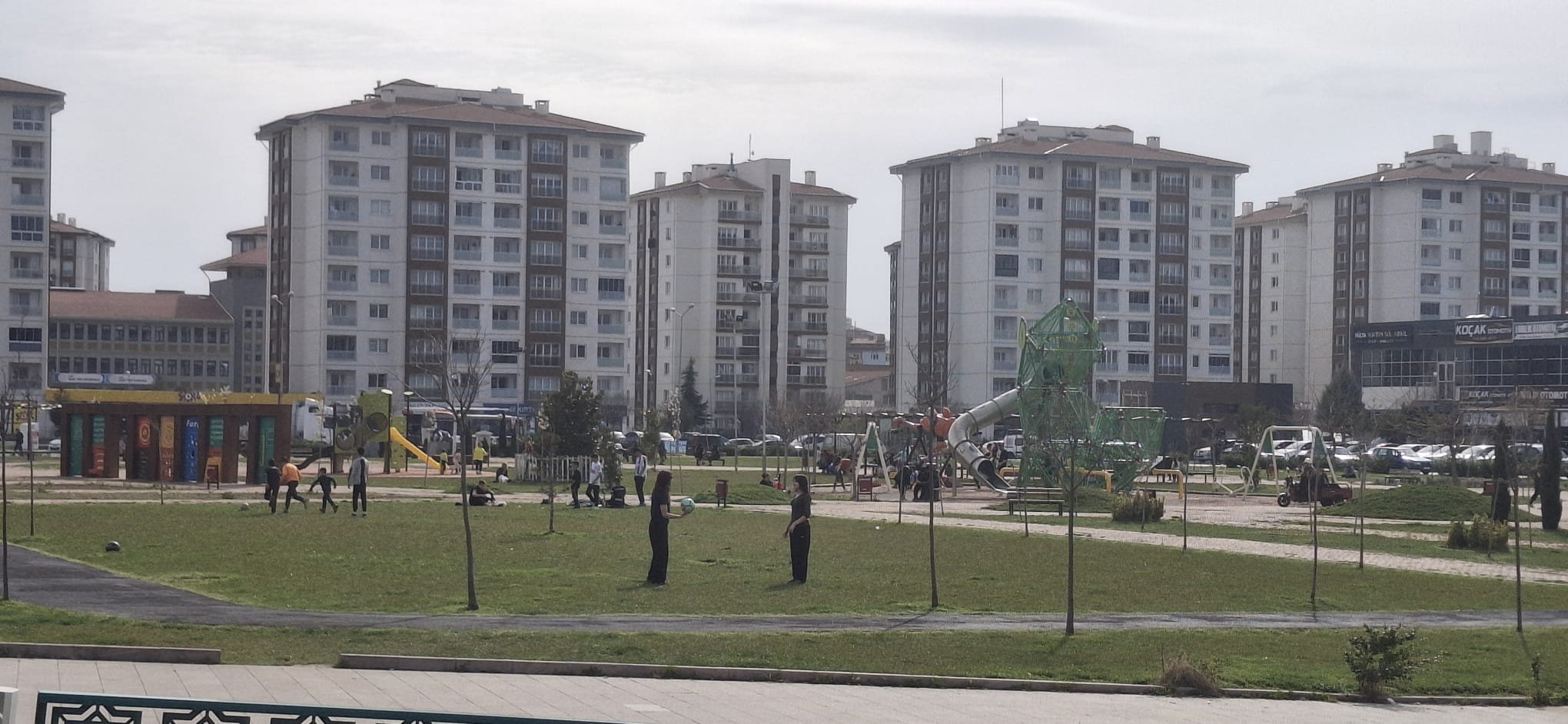 9A370495 C00B 4C0B 8D74 5E454F233F72