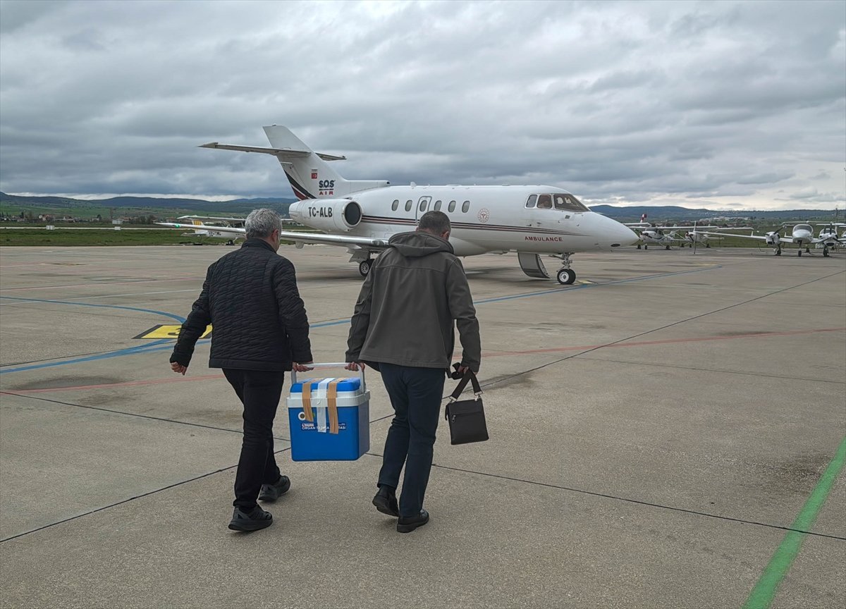 A A 20260423 41192888 41192884 U S A K T A B E Y I N O L U M U G E R C E K L E S E N C I R I T S P O R C U S U N U N O R G A N L A R I 6 K I S I Y E U M U T O L D U