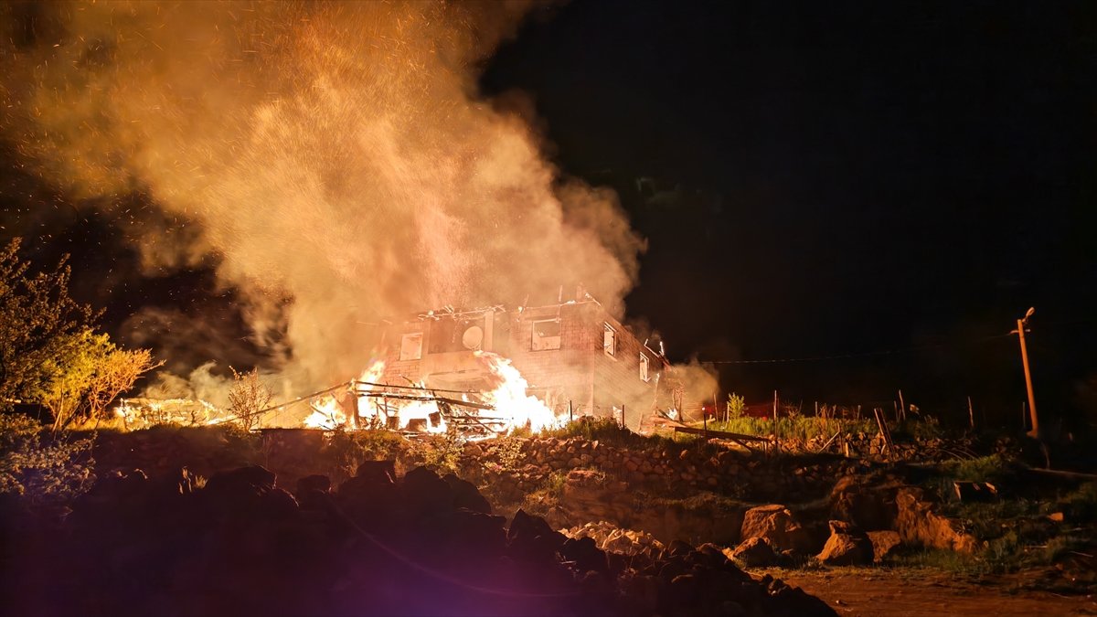 A A 20260426 41220046 41220043 M A N I S A D A C I K A N E V Y A N G I N I N D A 1 K I S I D U M A N D A N E T K I L E N D I