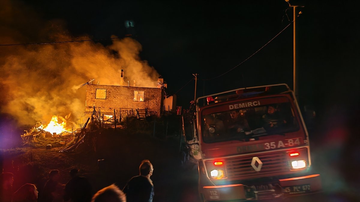 A A 20260426 41220046 41220044 M A N I S A D A C I K A N E V Y A N G I N I N D A 1 K I S I D U M A N D A N E T K I L E N D I