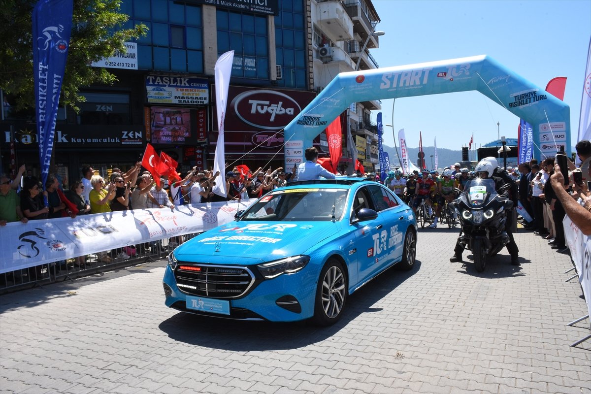 A A 20260428 41231631 41231630 61 C U M H U R B A S K A N L I G I T U R K I Y E B I S I K L E T T U R U N D A M A R M A R I S K I R A N E T A B I B A S L A D I