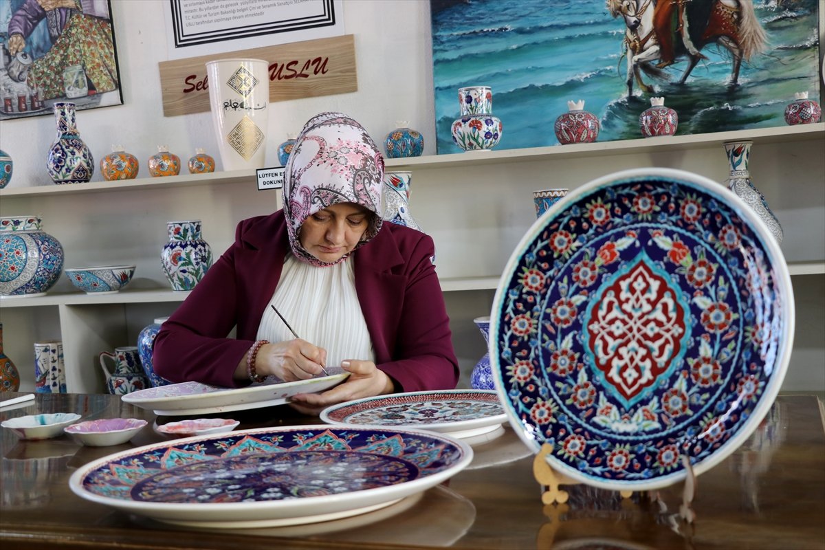 A A 20260430 41249253 41249244 U N I V E R S I T E I C I N G E L D I G I K U T A H Y A D A C I N I U S T A S I O L D U