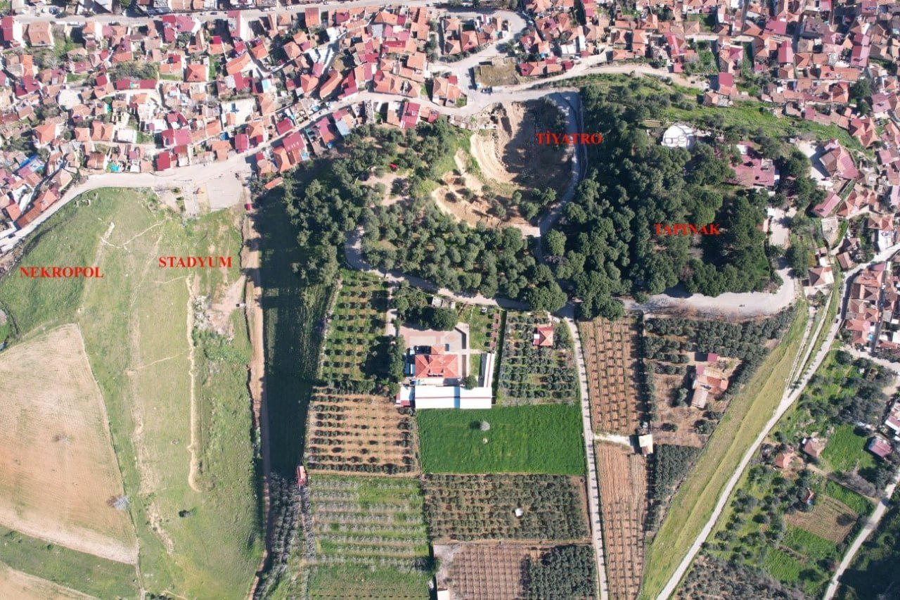 Alaşehir Uşak Üniversitesi Antik Kilise Kazı (3)