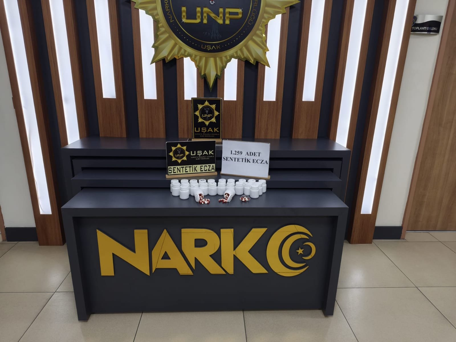 B076Bf37 6573 4555 9Aee 4245D13061A1