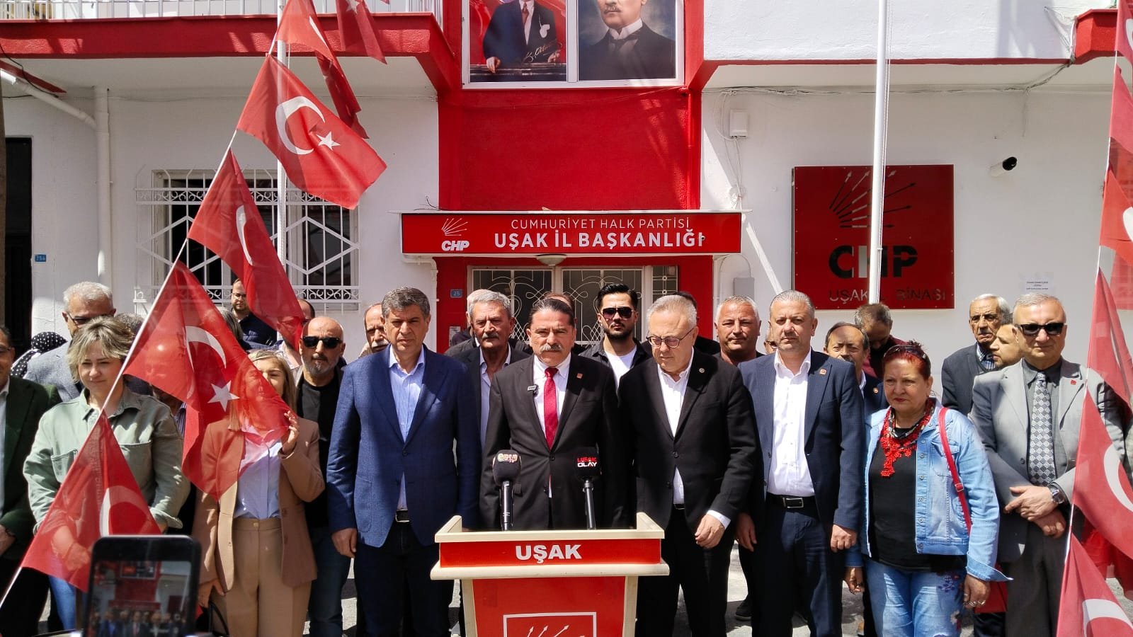 CHP Uşak İl Örgütü’nden gözaltılar ve tutuklamalar ile ilgili açıklama yapıldı