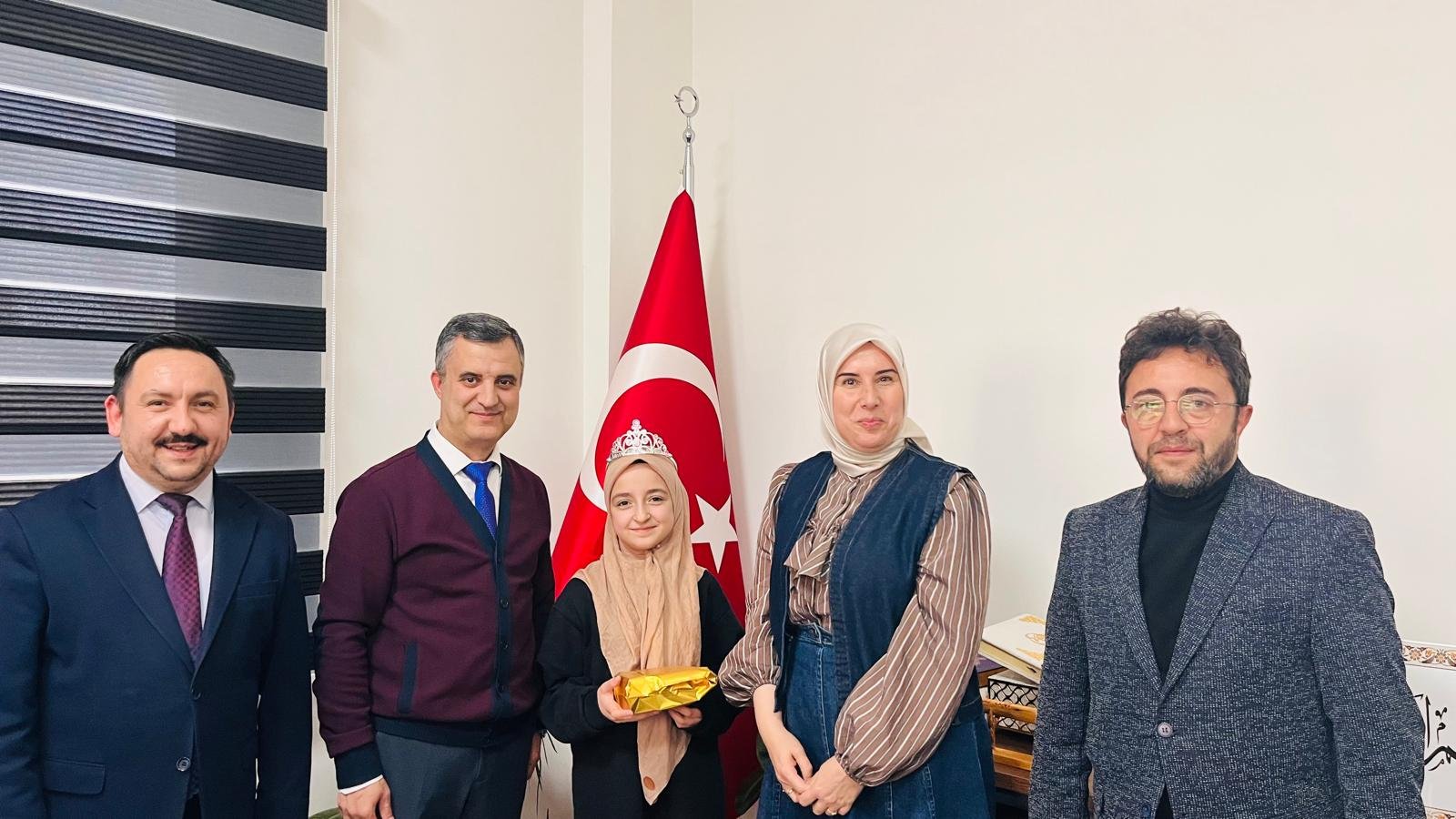 Cf79Cef8 419A 48Da B81E 504455Eb0B54