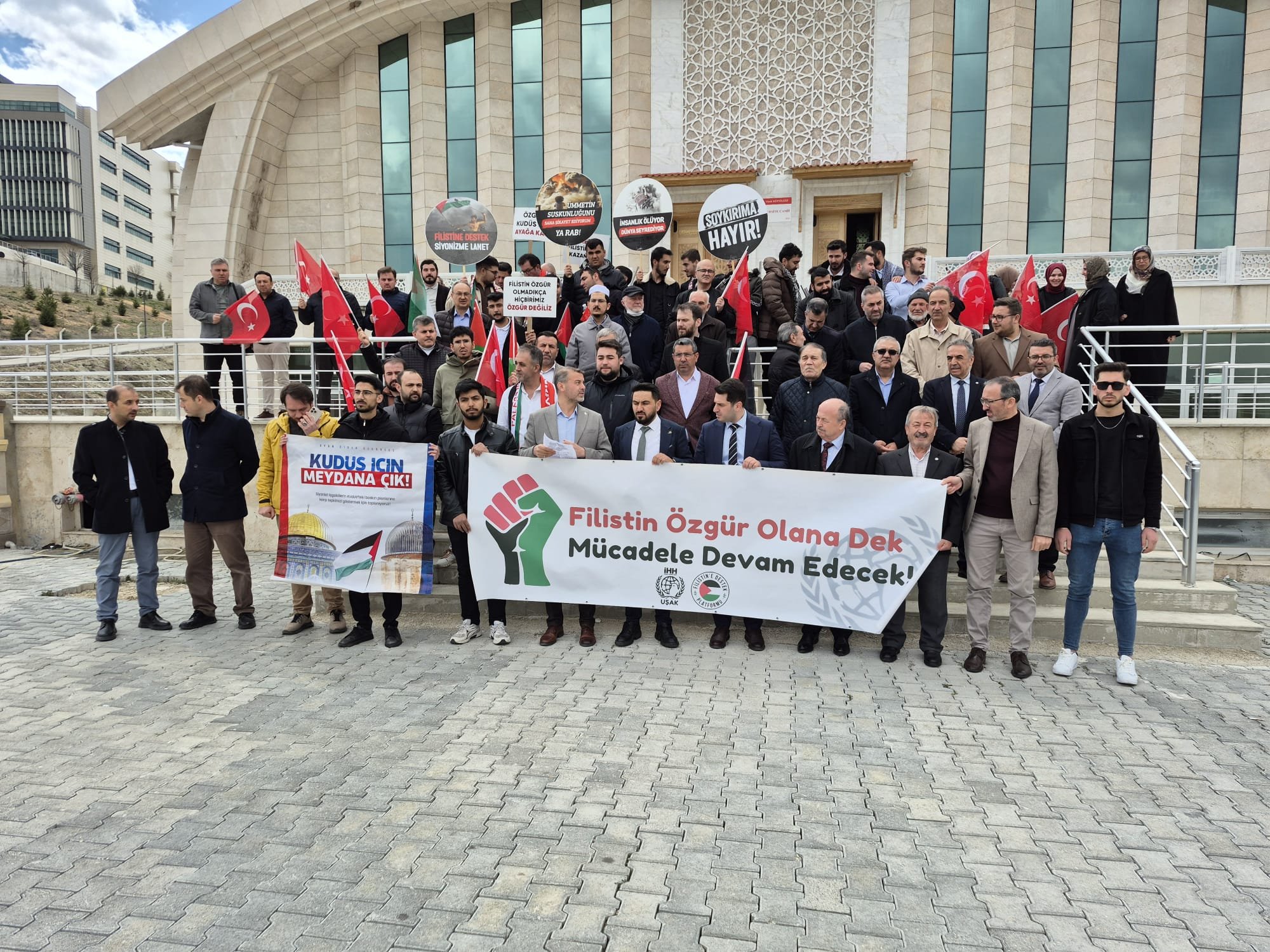 Db4D37Af 0437 4E3F 9B46 D1F1F97B8434