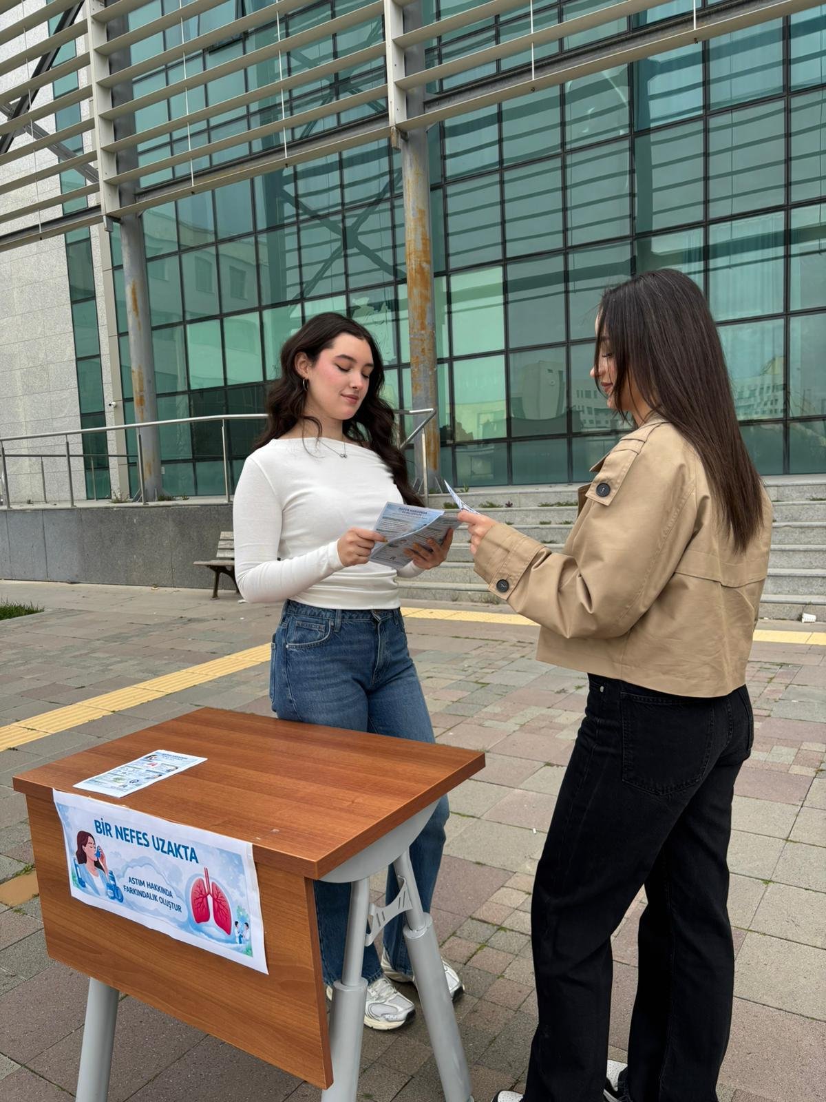 E7009D01 0Dda 4894 B500 421Ea9D16069