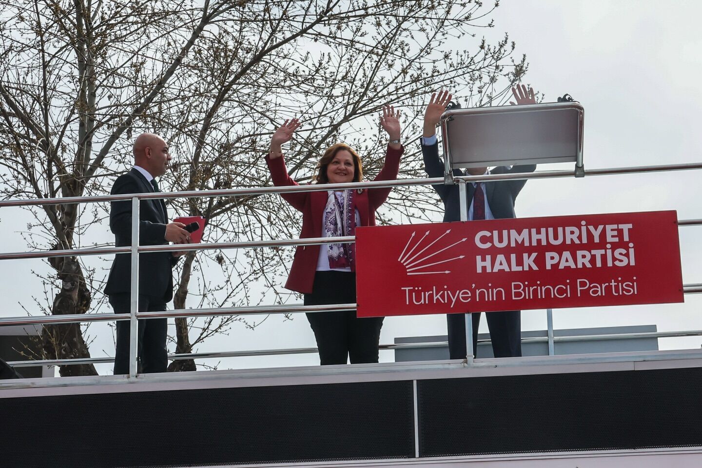 Burcu Köksal Özgür Özel (7)