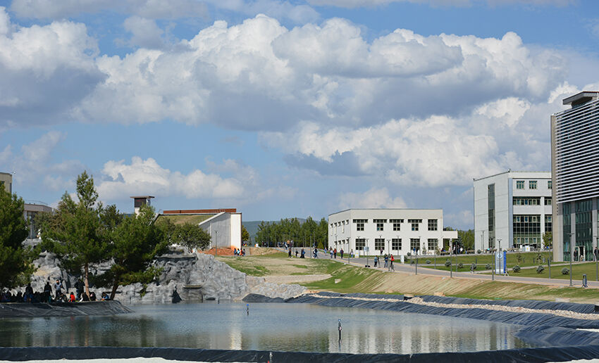 Uşak Üniversitesi-4