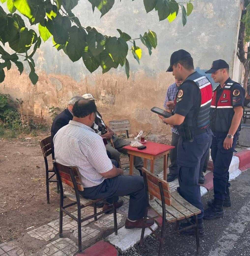 Uşak’ta düzensiz göçmenlere yönelik yapılan kontroller, Temmuz ayında da devam etti