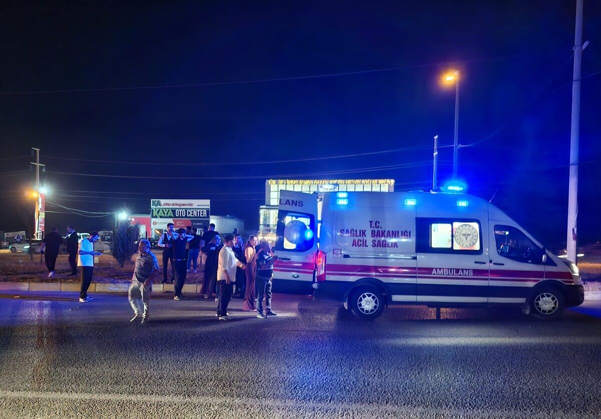Sandıklı otogarı kavşağında kazası: 1 kişi hayatını kaybetti