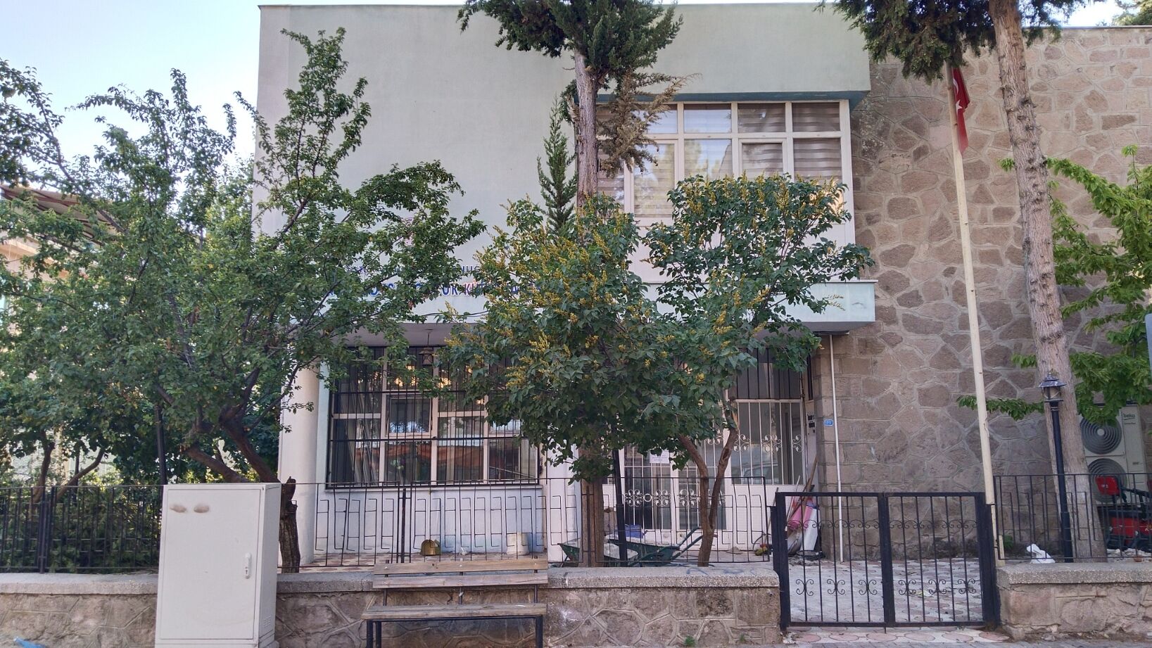 Ragıp Soysal Kütüphane (1)