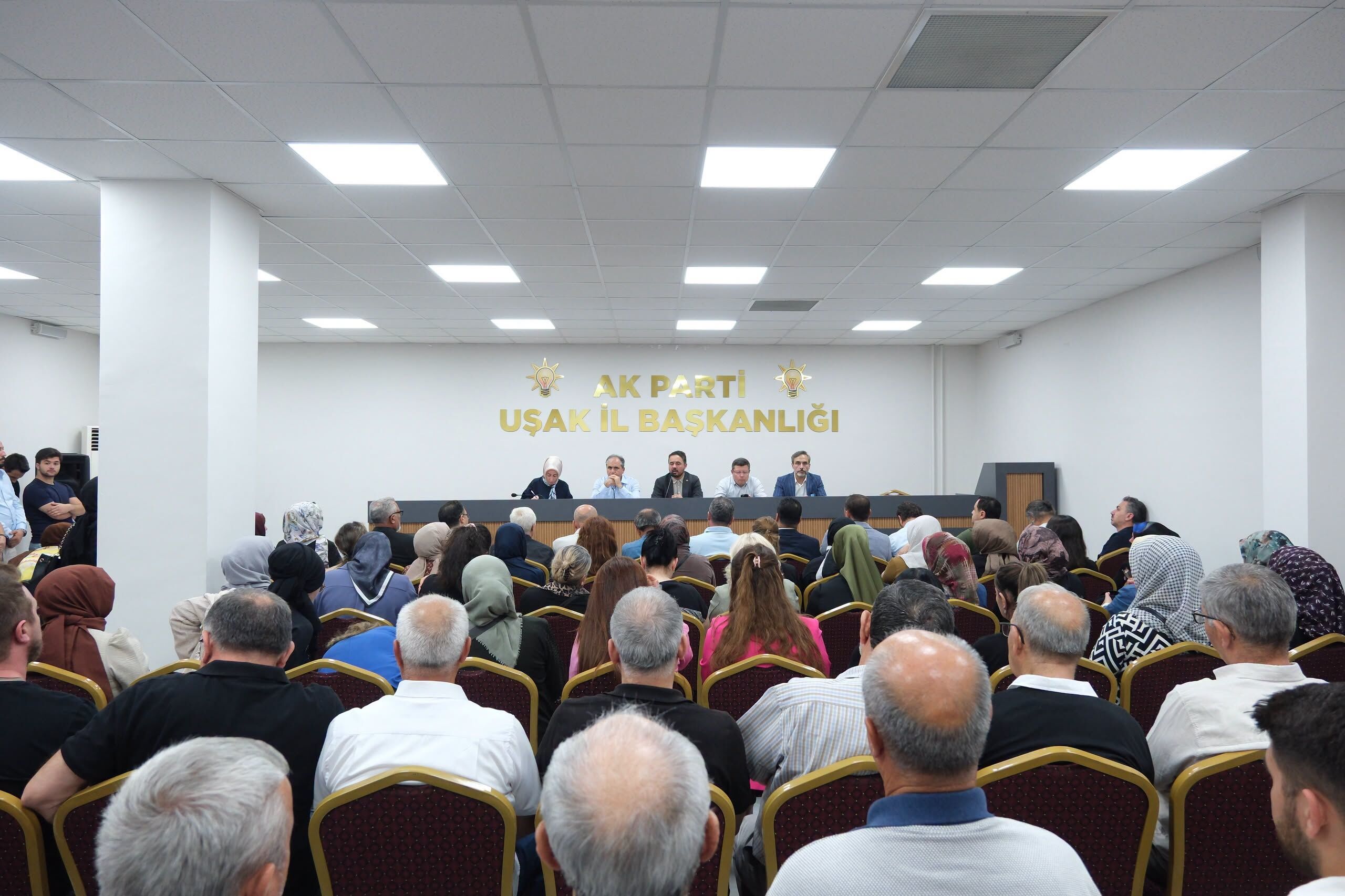 AK Parti Uşak İl Teşkilatı'nda Eylül 2026 Danışma Meclisi toplantısı yapıldı