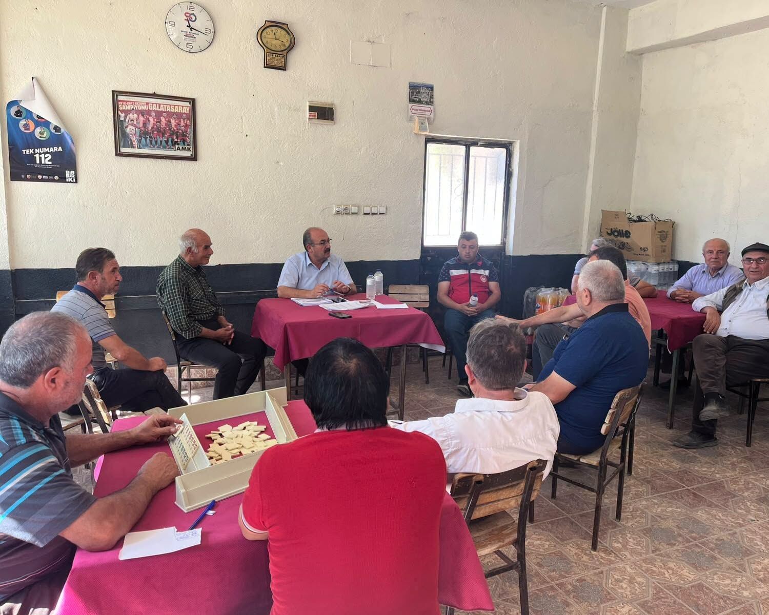 Uşak'ın Dağyenice, Çatalbayır, Çarıkköy, Karayakuplu, Kavacık, Akarca, Poslu ve Kışla köylerinde üreticiyle buluştular