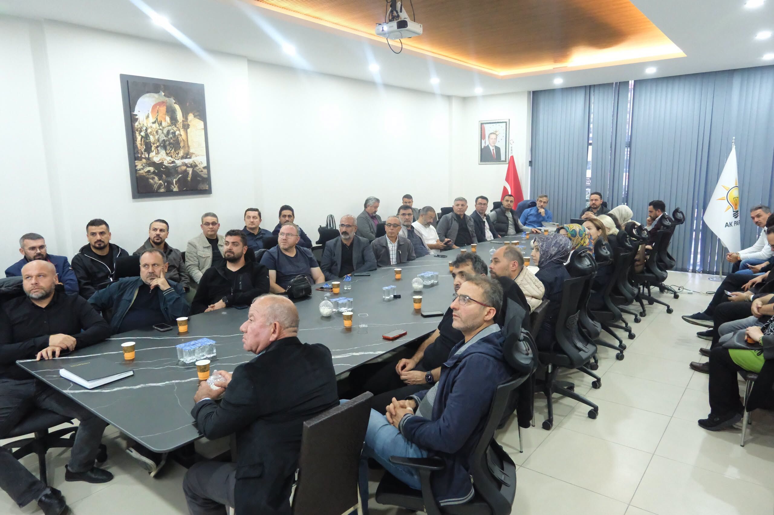 Uşak'ta yapılacak olan Türkiye Yüzyılı buluşması için önemli bir toplantı yapıldı