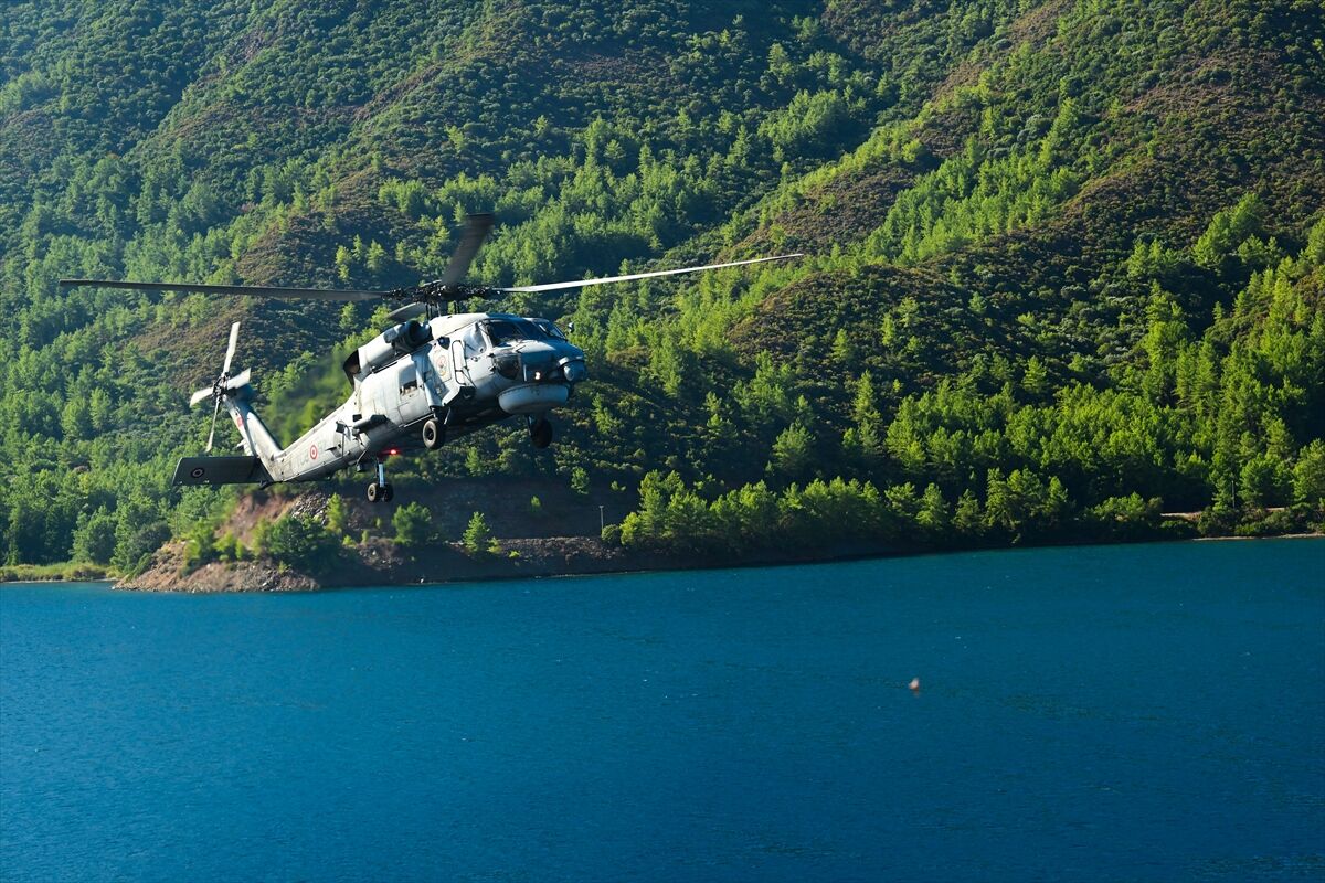 Marmaris Aksaz'da 14 bin askeri personelin katılımıyla tatbikat yapılıyor