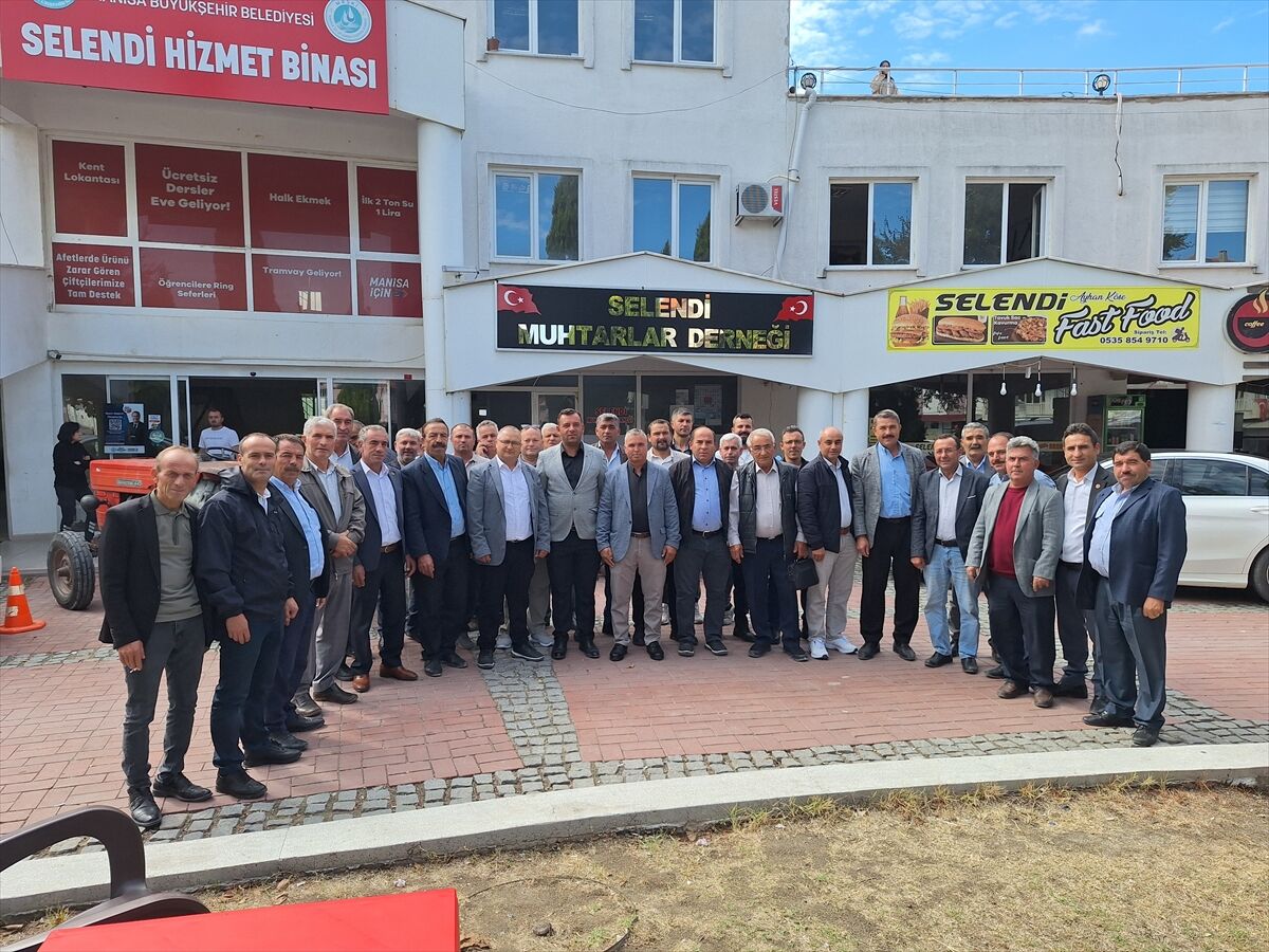 Selendi Muhtarlar Derneği Başkanlığına Zeki Kartal seçildi