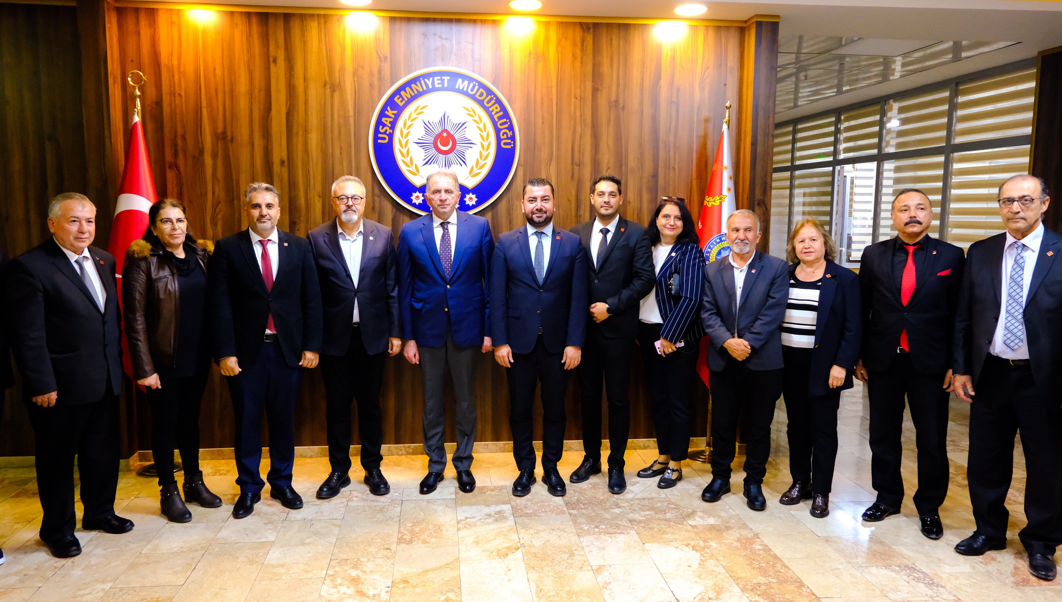 CHP Uşak İl Teşkilatı, İl Emniyet Müdürü ve Jandarma Komutanını ziyaret etti