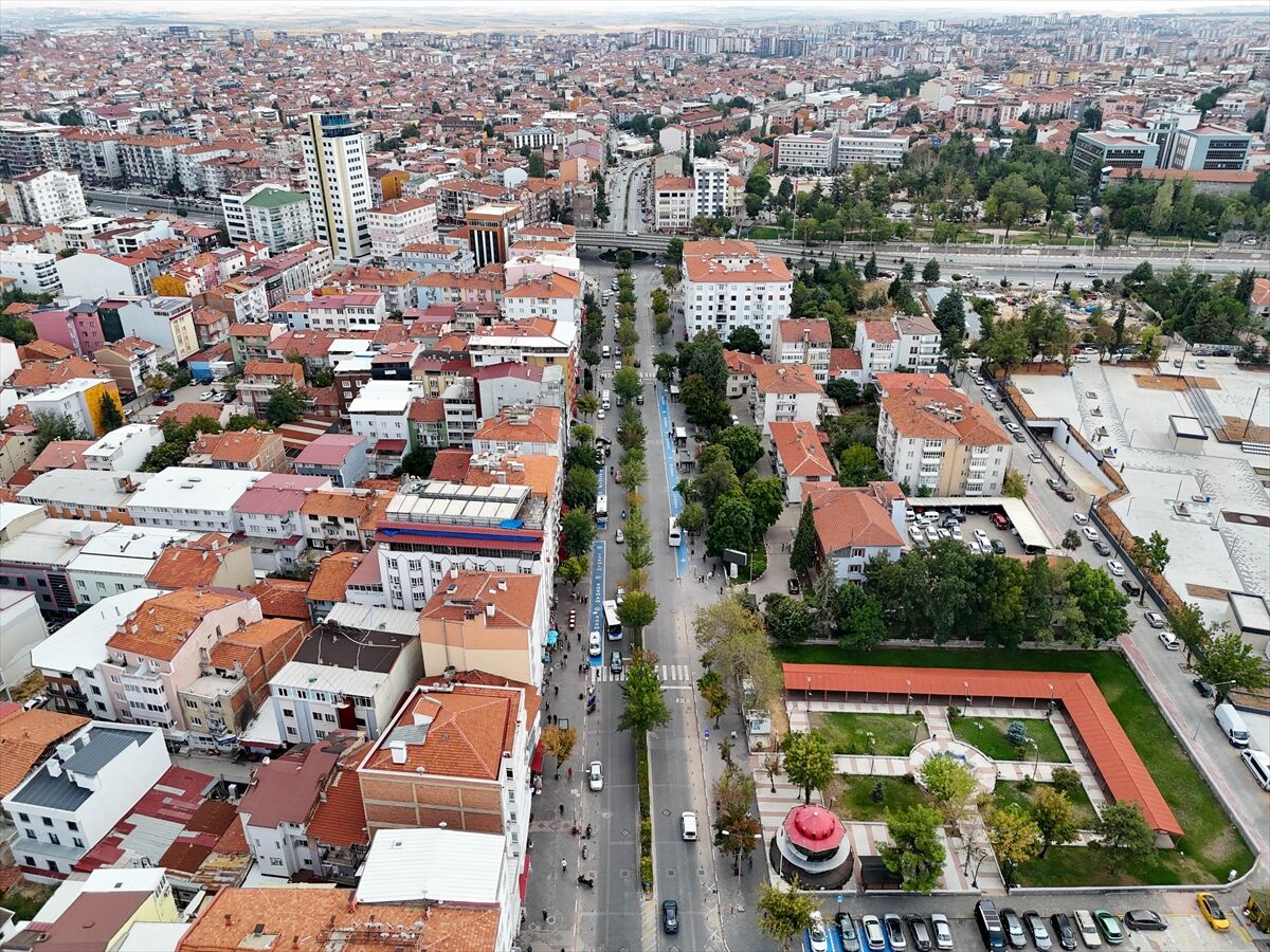 Uşak Hava Uşak Atatürk Anıtı Uşak Atapark Uşak Tepeden Çekilmiş Görüntüler (7)