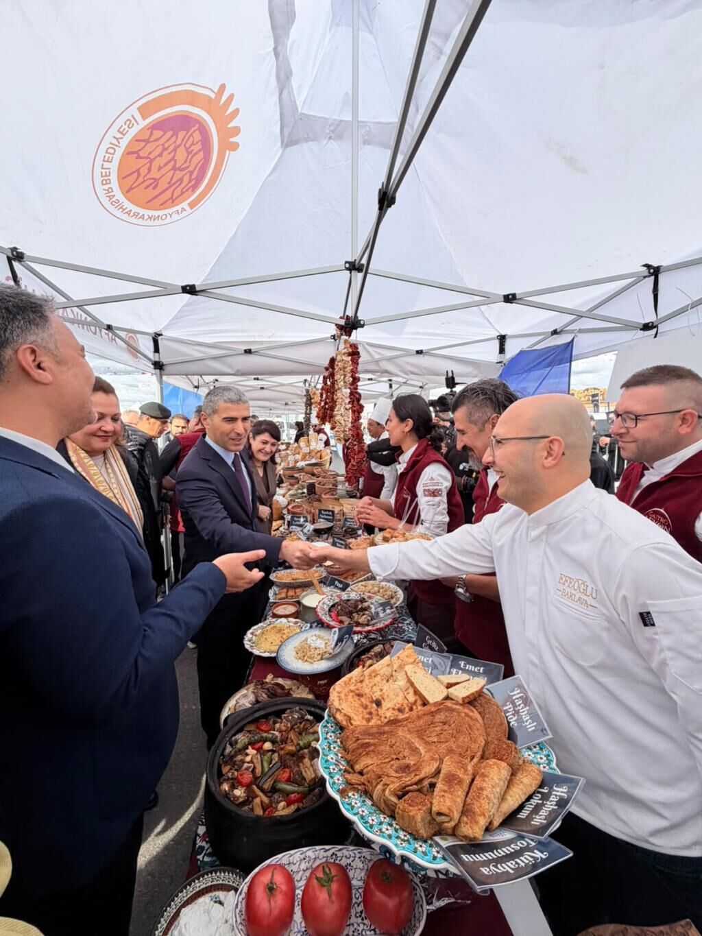 Kütahya'nın Paşa Helvası ve Gediz Güveci yoğun ilgi gördü