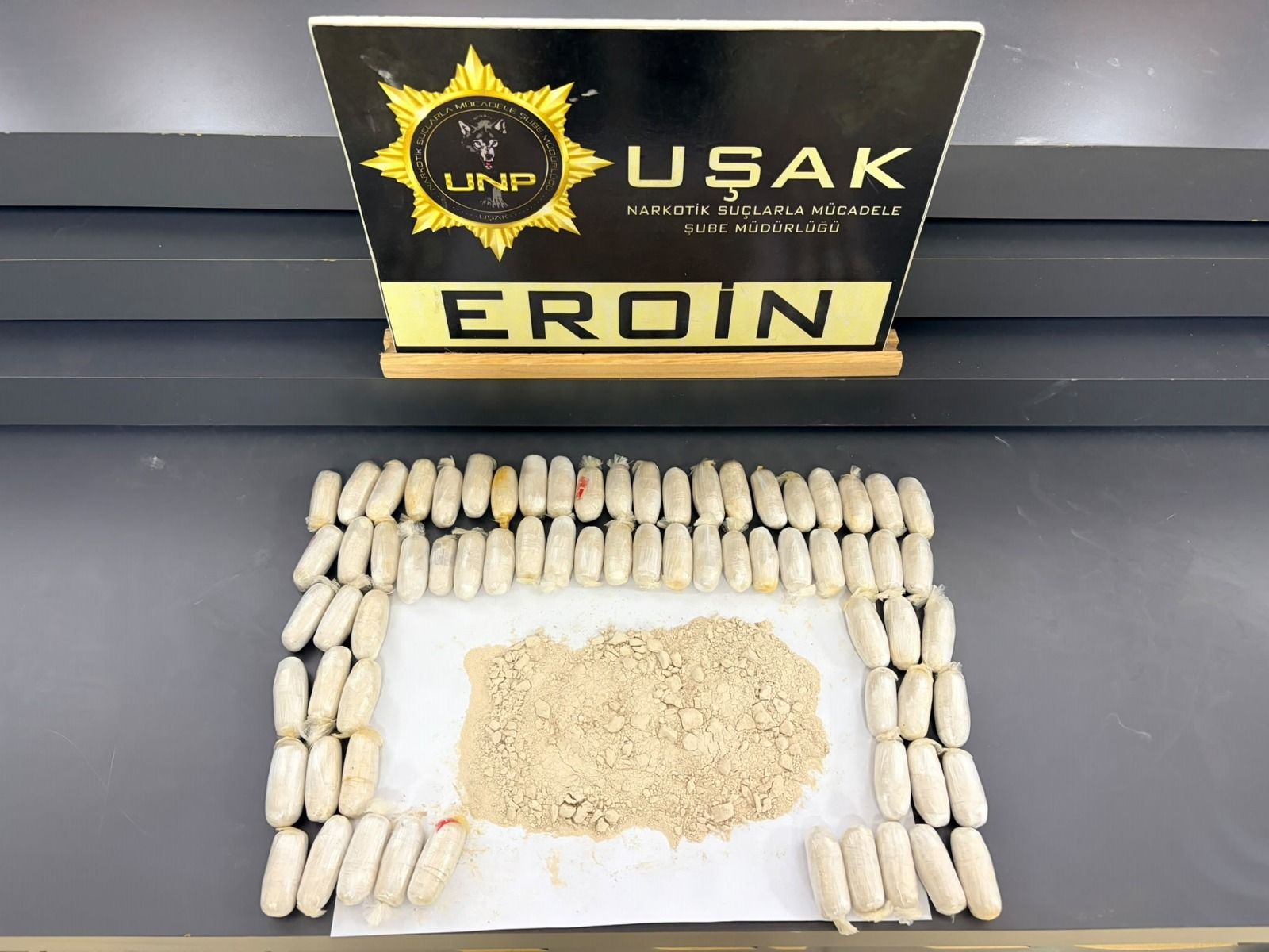 Uşak İl Emniyet Müdürlüğü zehir tacirleriyle mücadeleyi sürdürüyor
