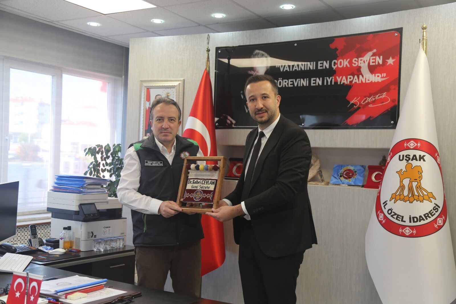 Bem Bir Sen Uşak İl Başkanı seçilen Cem İslamoğlu ve ekibi, çalışmalara başladı