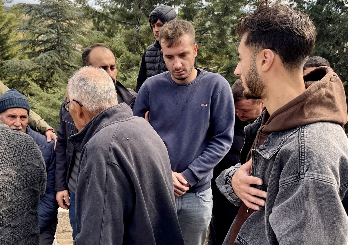Gediz'de toprağa verilen madenci İsa Olcay'ın oğlu: Dedemi de başka bir maden kazasında kaybetmiştik