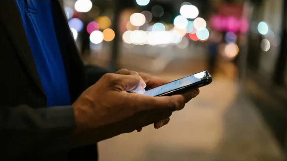 Manisa'da belediyeye ait otobüslerde bedava internet dönemi başladı